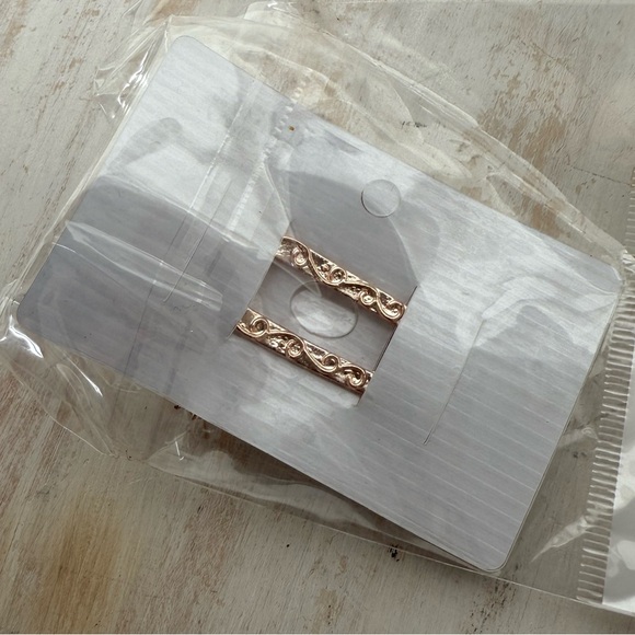 Hair Clip - Picture 3 of 3